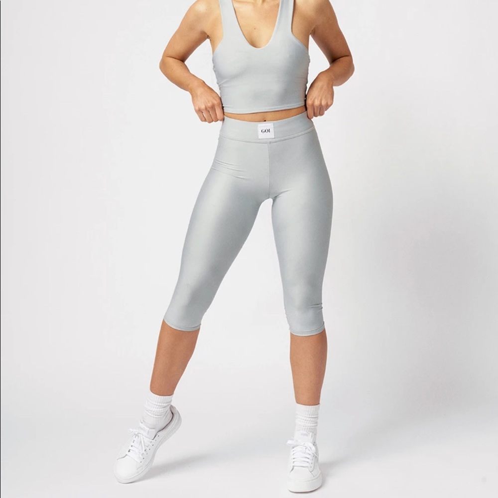 XS sage high waisted 3/4 length leggings GOI - Picture 2 of 5